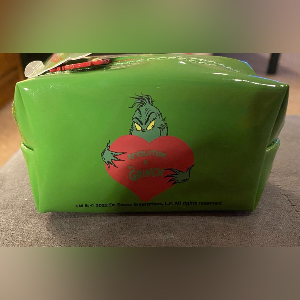 Grinch Small Cosmetic Bag NWT